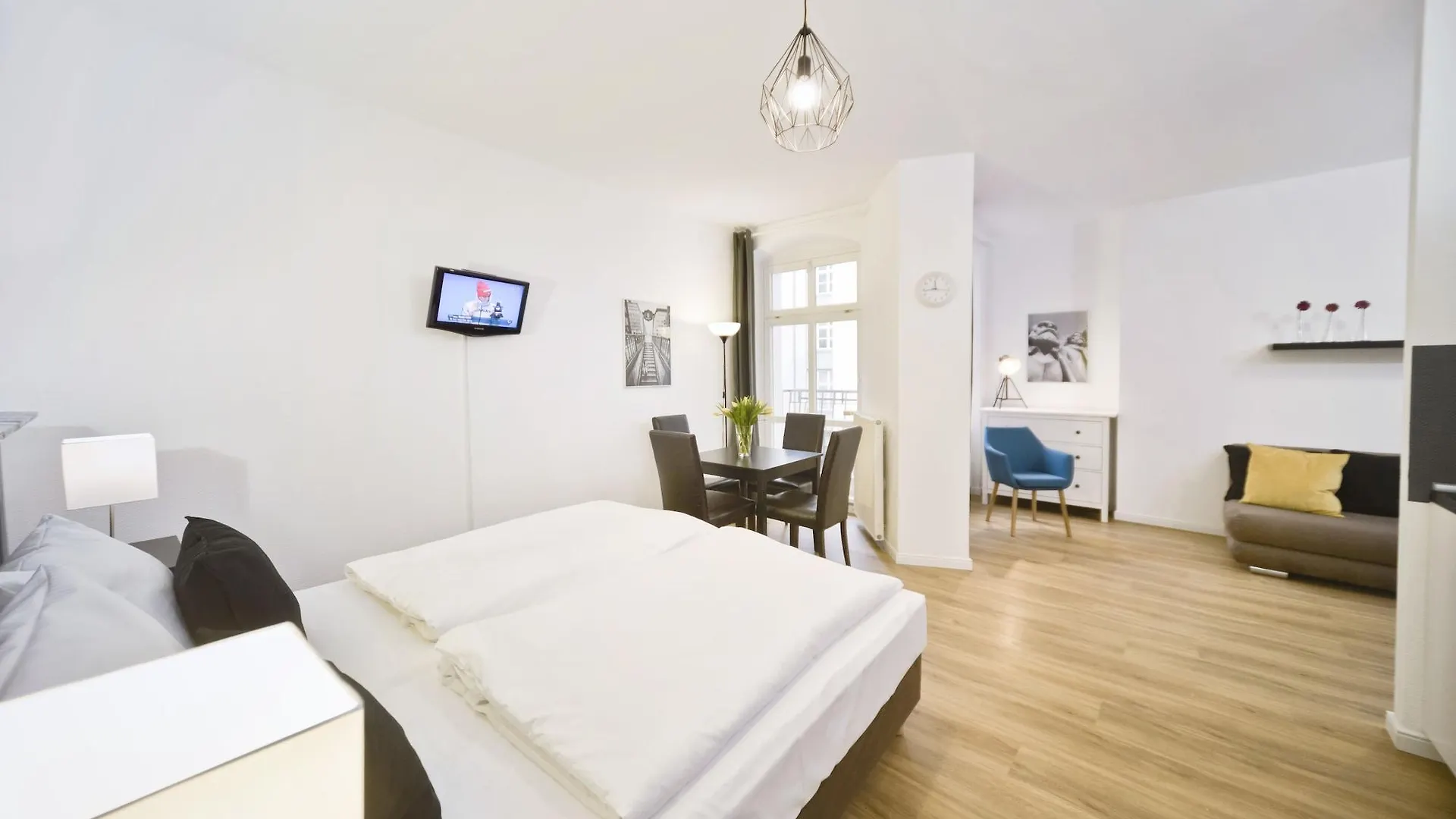 Old Town Apartments Zehdenicker Strasse Berlin