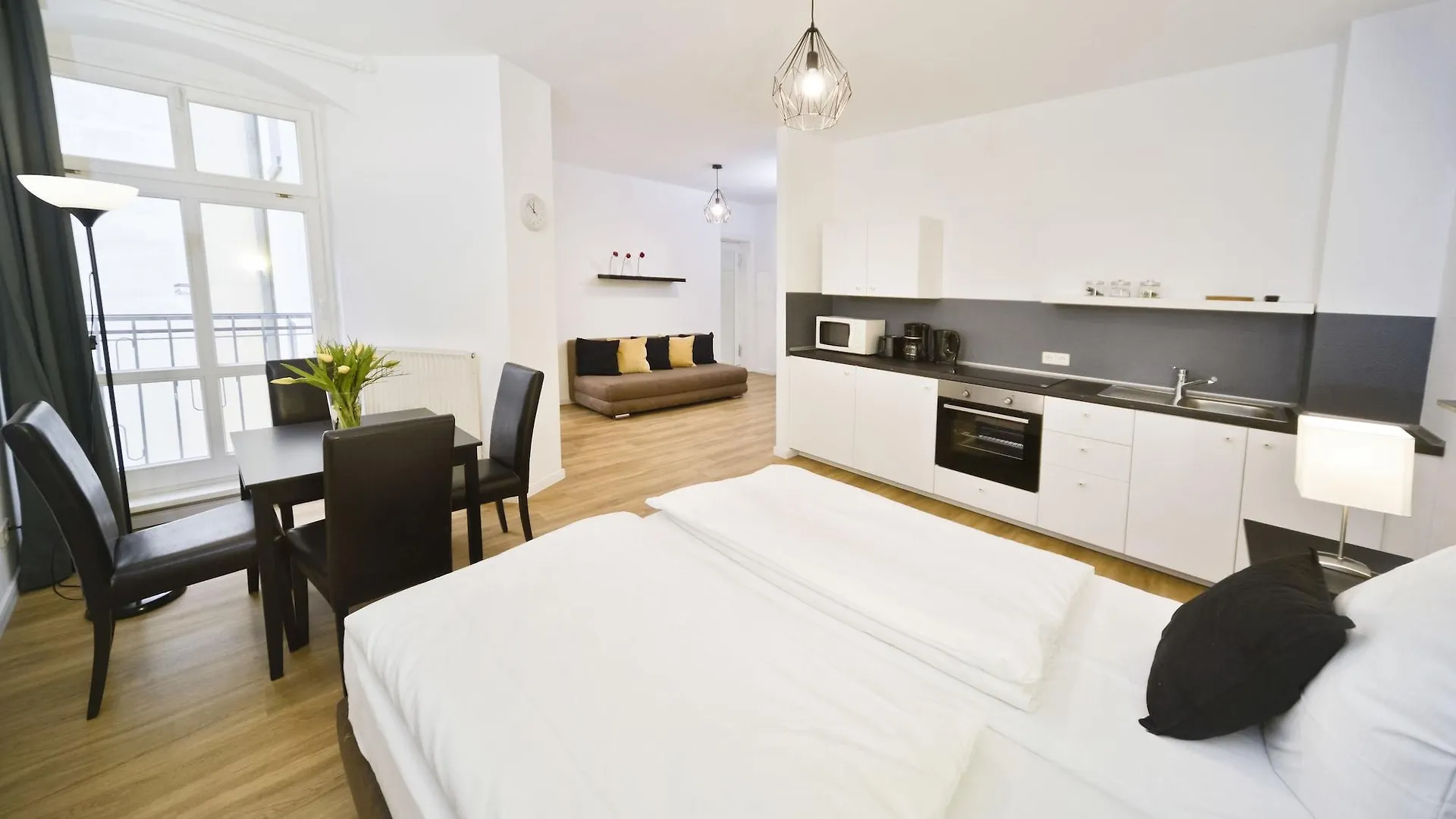 Old Town Apartments Zehdenicker Strasse Berlin