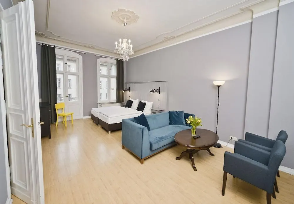 Old Town Apartments Zehdenicker Strasse Berlin Almanya