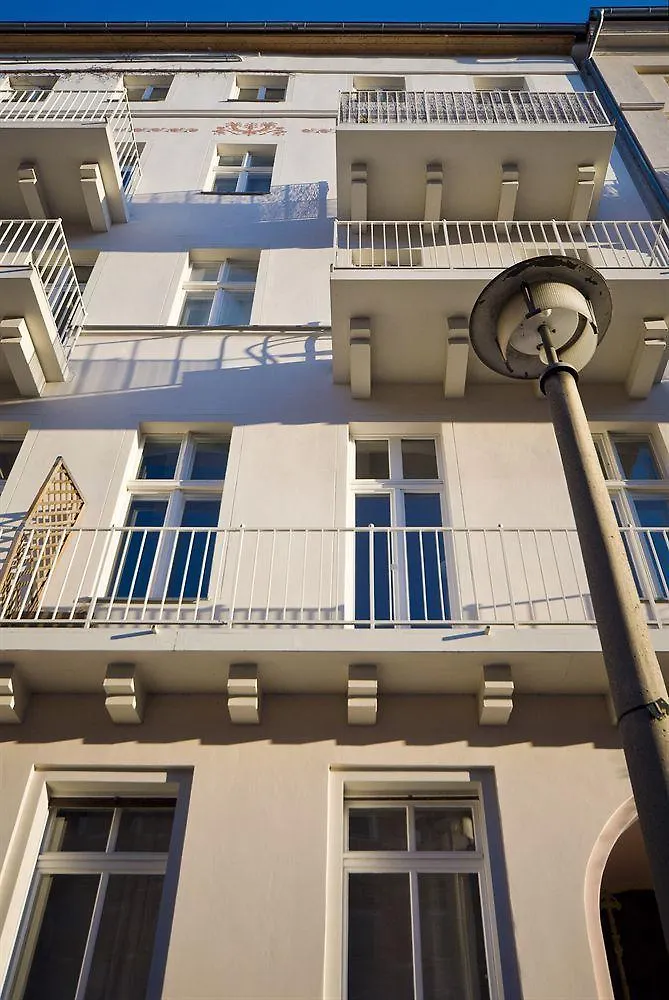 Old Town Apartments Zehdenicker Strasse Berlin Almanya
