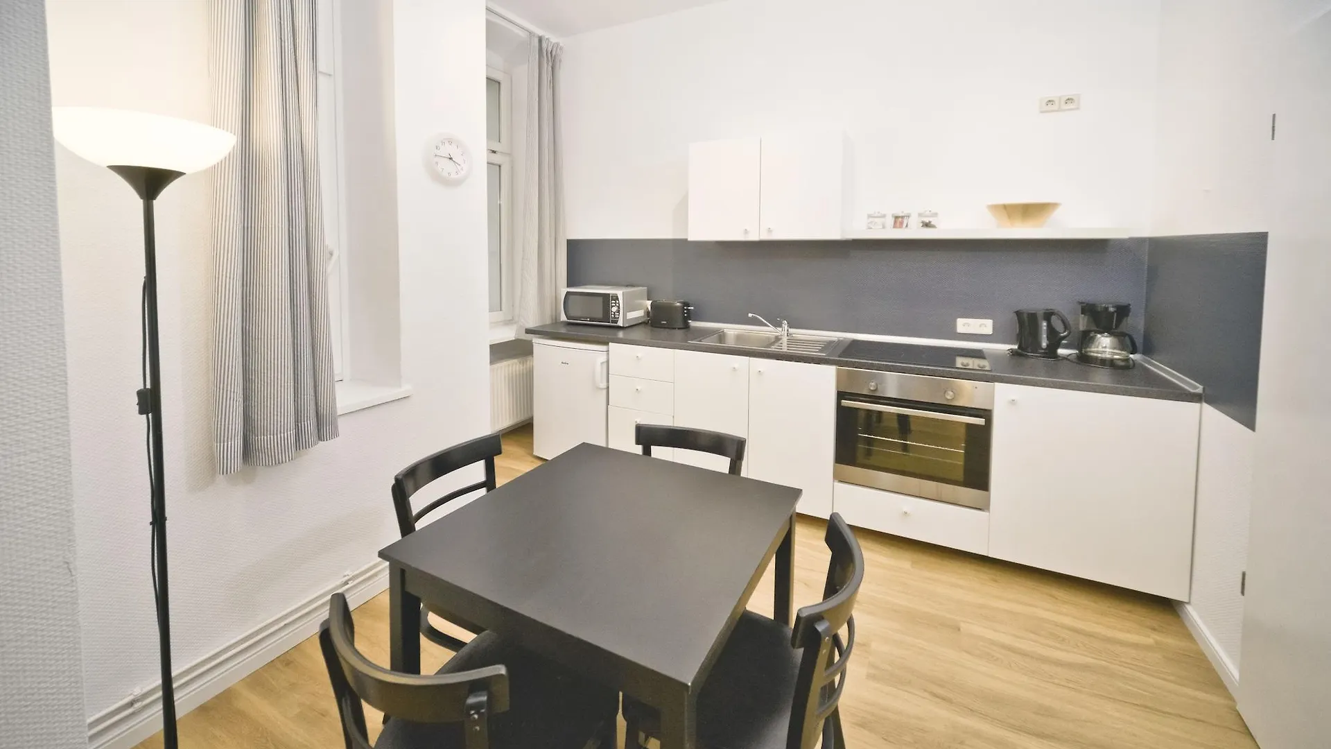 Old Town Apartments Zehdenicker Strasse Berlin